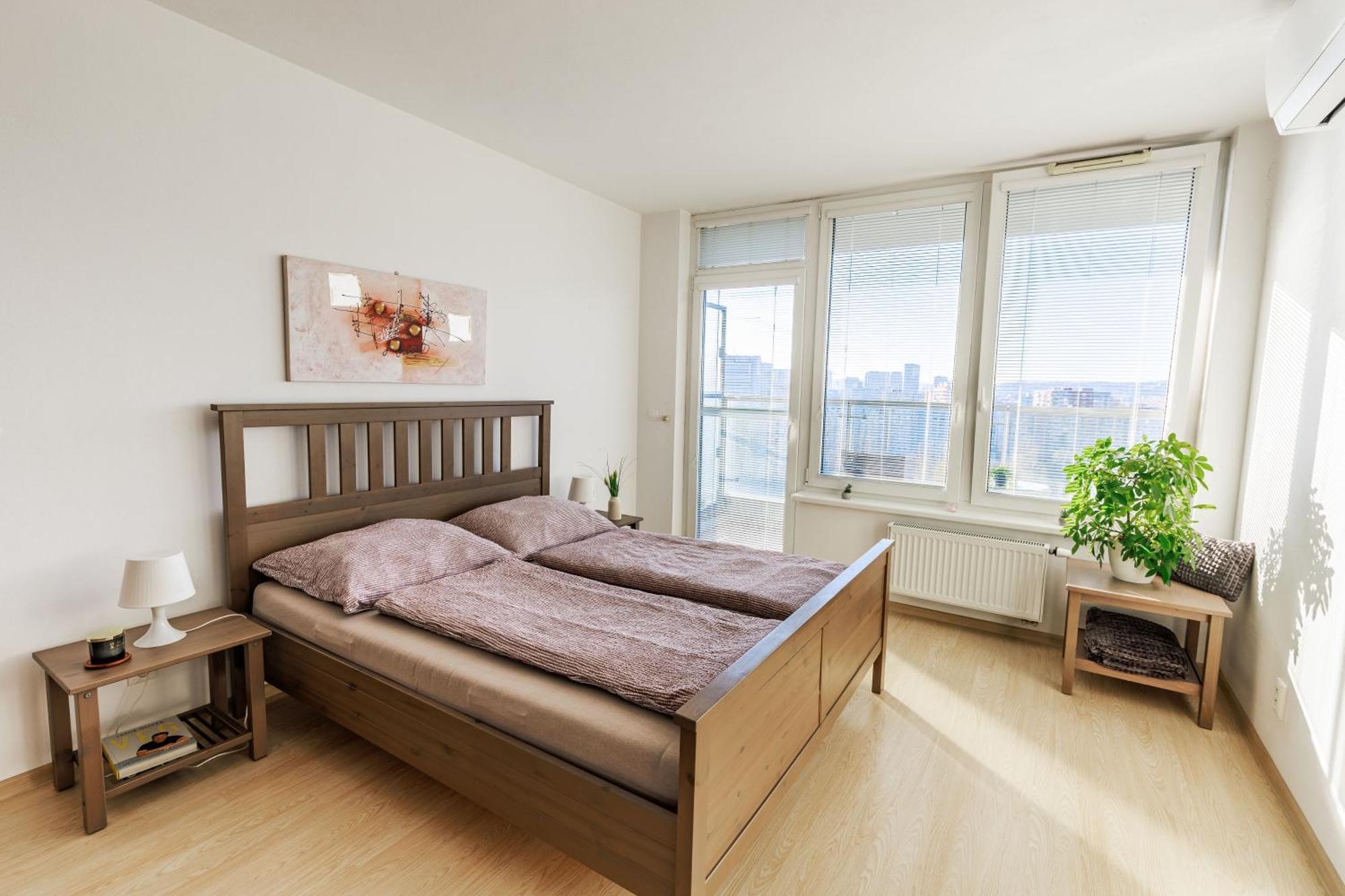 Sunny Apartment With Amazing Terrace On The 13Th Floor Near City Center Pressburg Exterior foto